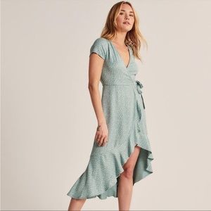 Abercrombie Short-Sleeve Ruffle Hem Midi Dress Mint